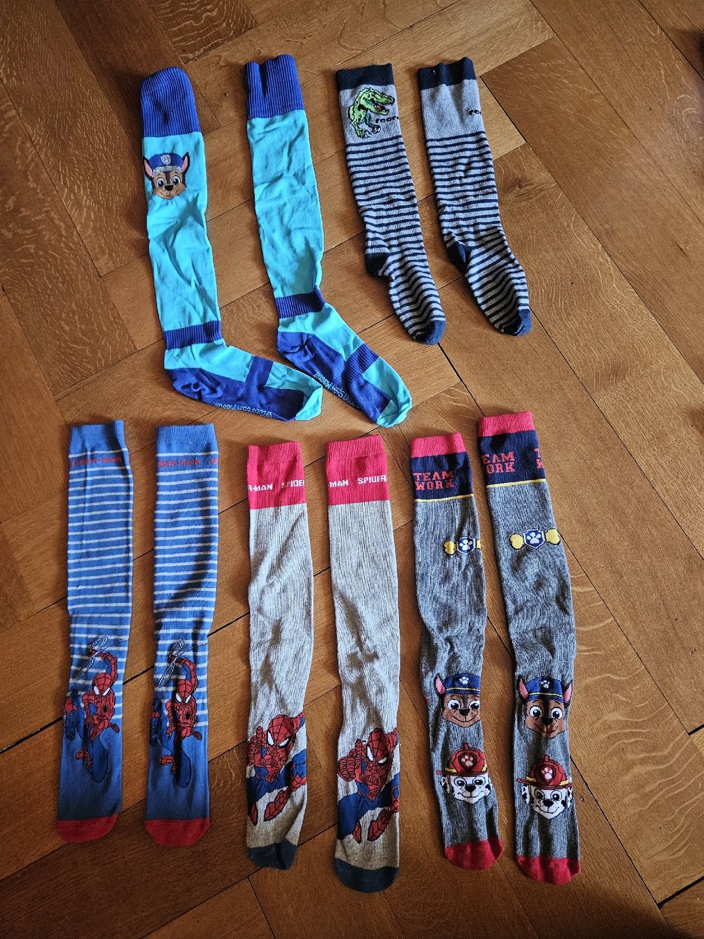 Calze per bambini: Chaussettes hautes t 35-38 – Nuovo (secondo la descrizione) da Couvet venduto da sylvain93 1