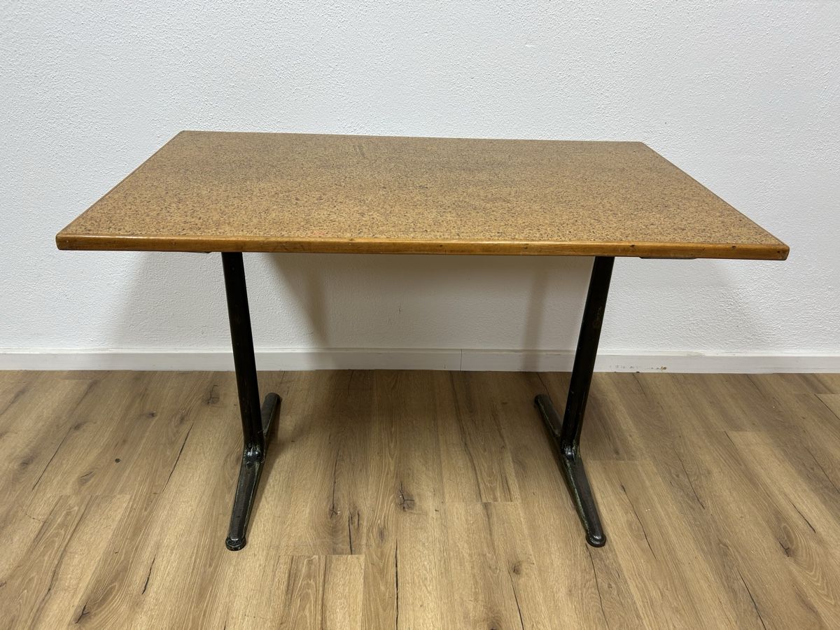Tavoli: Beizentisch Linoleum (110x65cm) – Usato da Basel venduto da MoebelSackmann 2