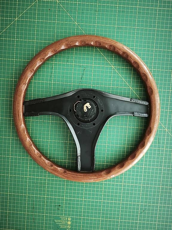 Tutti pezzi di ricambio auto: Alfa Romeo Nardi Lenkrad – Usato da Volketswil venduto da cebener80 1
