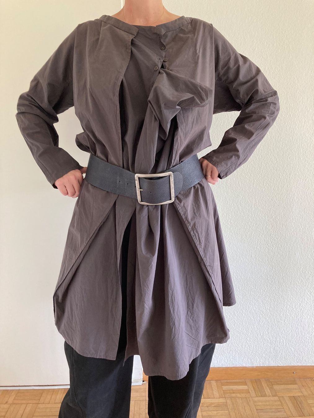 Tuniken: Rundholz Designer Tunika Gr. M Anthrazit Baumwolle Elegant – Gebraucht aus Zürich von wei_8n2l 7
