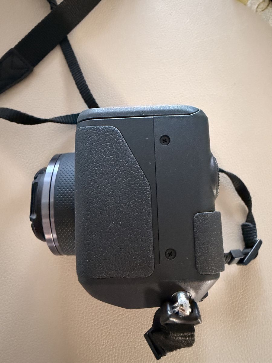 Nikon Fotocamera: Nikon 1V2 mit OVP und Ledercase – Usato da Winterthur venduto da R2D_Y7C 5