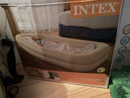 Intex Kinder Luftbett mit Pumpe, neuwertig, 1.68m lang