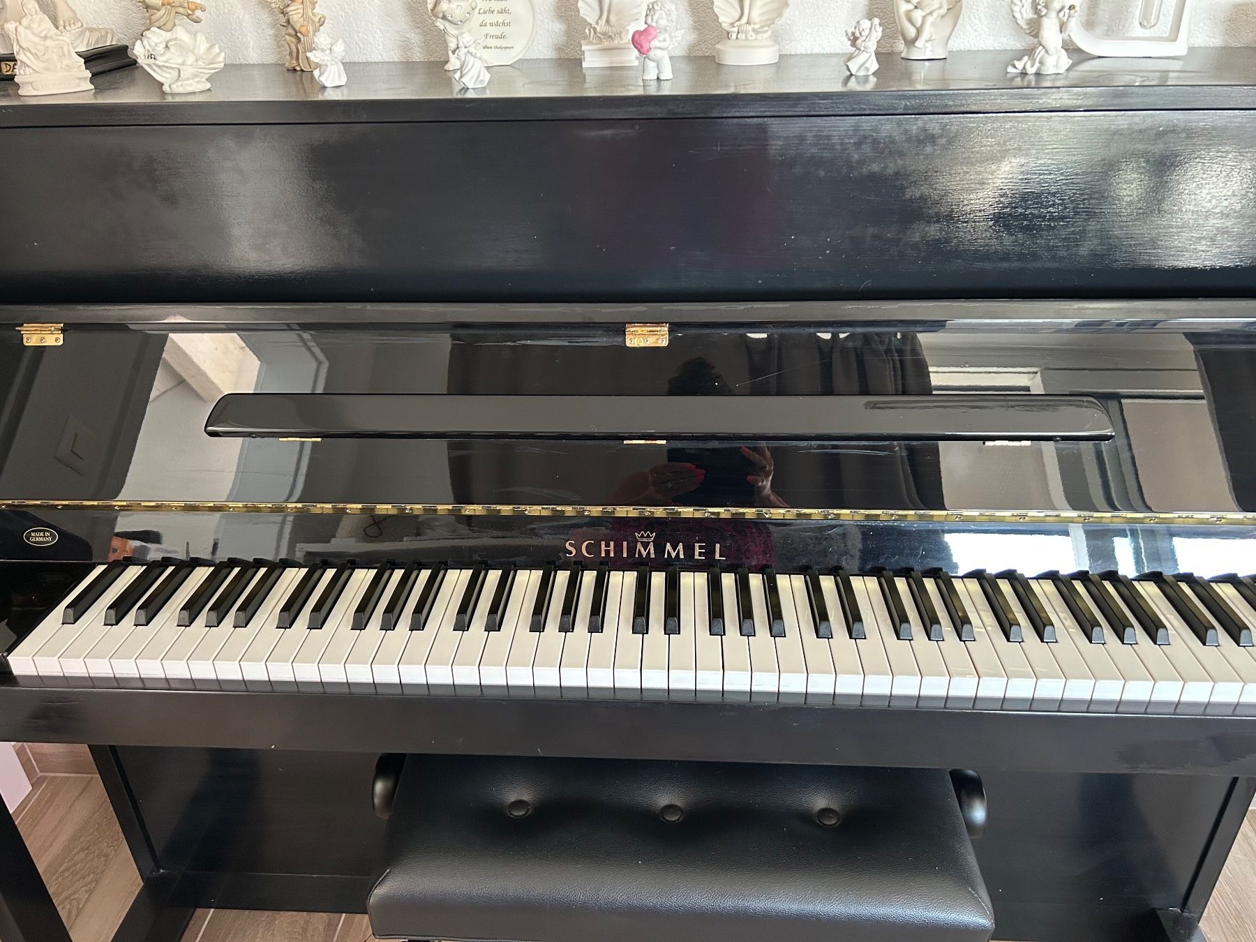 Strumenti musicali: Piano droit Schimmel – Usato da Ballens venduto da Minimix