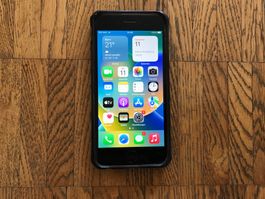 iPhone 8,  64 GB