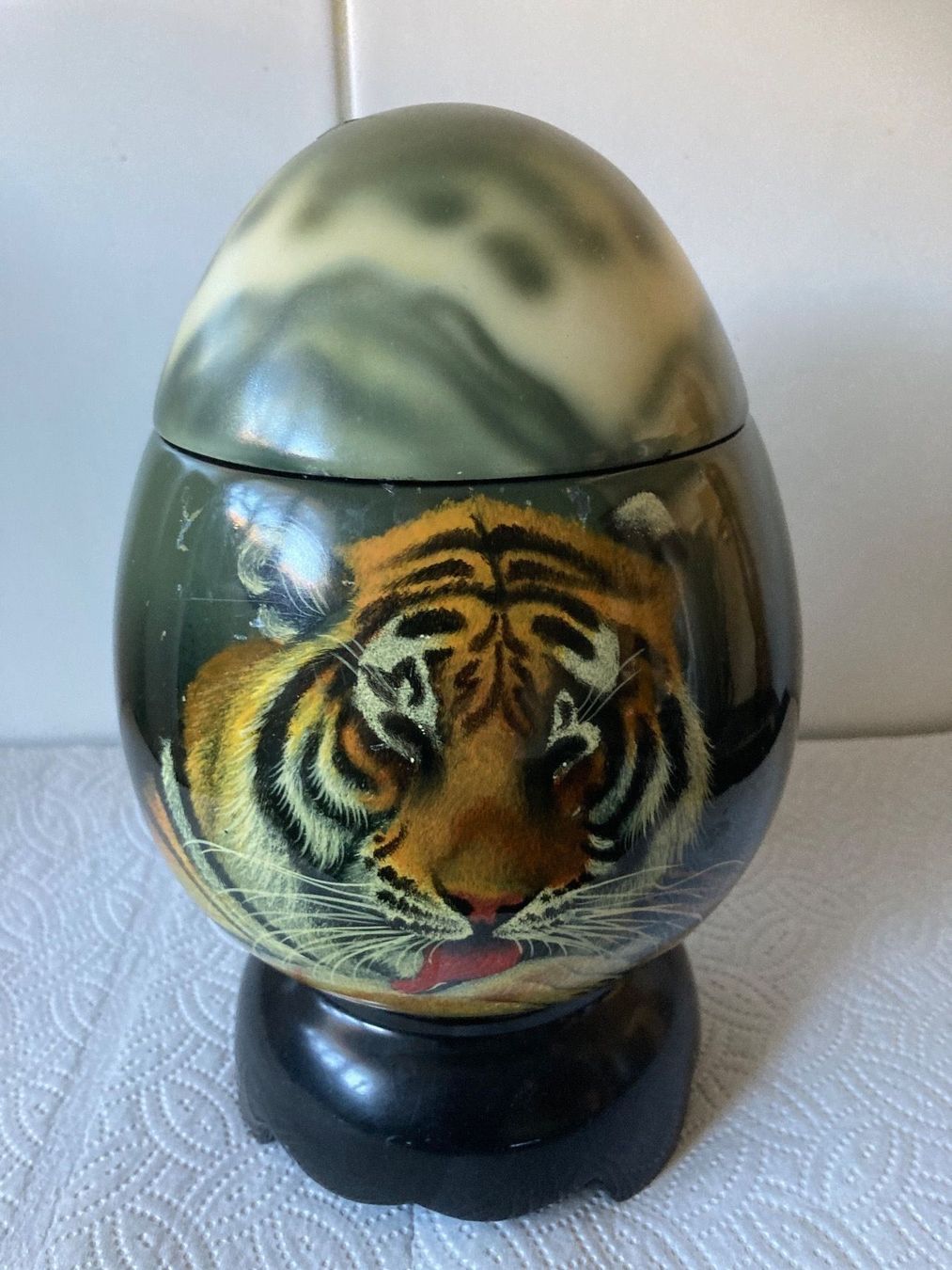 Tutte le decorazioni: Tiger - Dose in Eiform mit Deckel – Usato da Zürich venduto da Chaeffeler 1