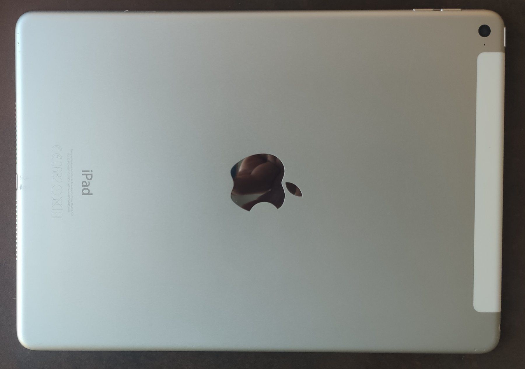 Apple Tablet PC: iPad Air 2 Wi-Fi Cellular 128GB Silver – Gebraucht aus Muttenz von Kumutt 1