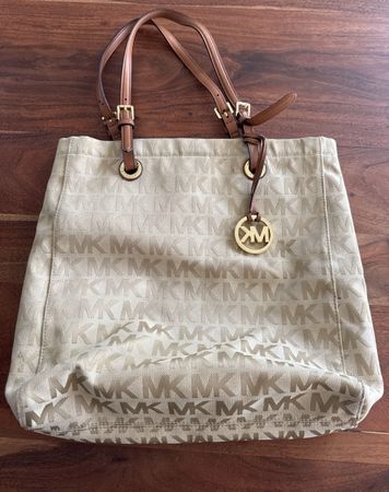 Michael Kors Tasche Shopper beige braun gebraucht