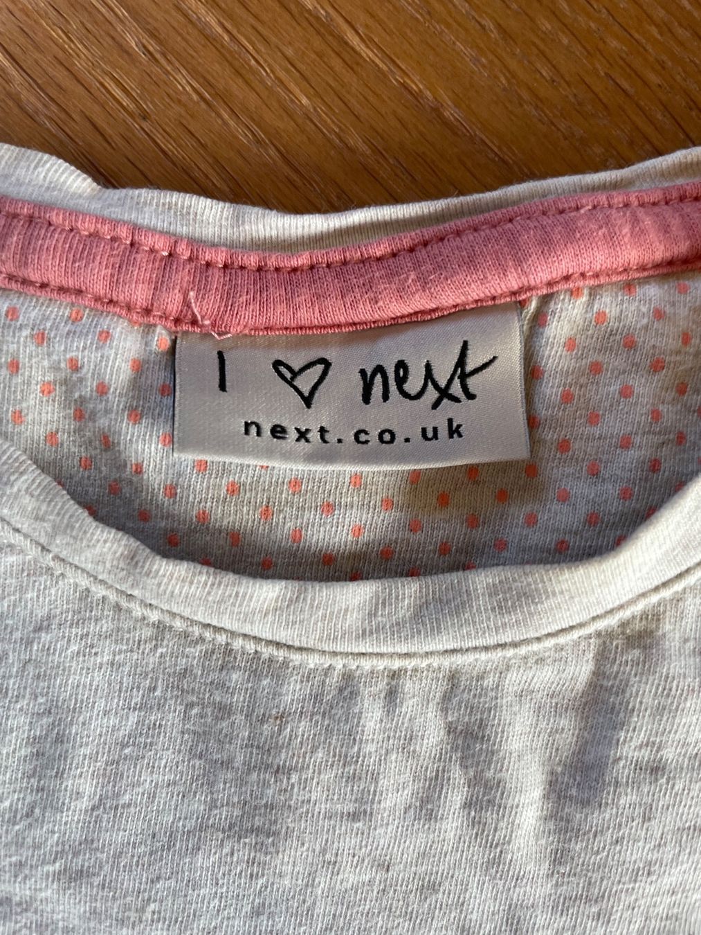 Vestiti & Gonne: Tshirt / Röckli / Kleid – Usato da Aarwangen venduto da erd_ngx8 2