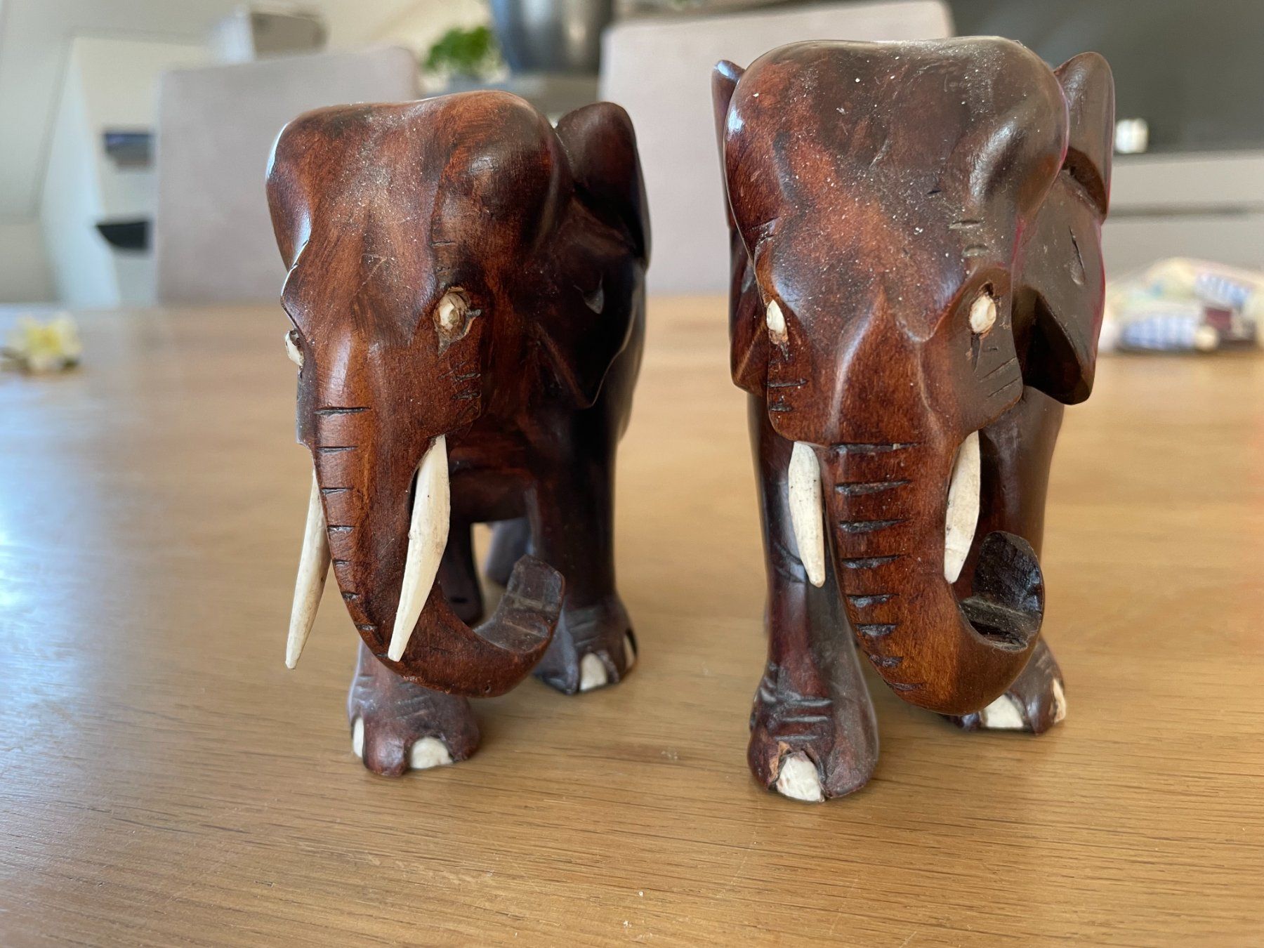 Statuette: 2 Elefanten aus Holz – Nuovo (secondo la descrizione) da Volketswil venduto da heiri05 4