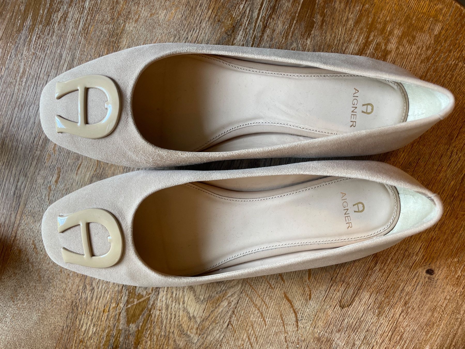 Aigner Scarpe da donna: Aigner Ballerinas, Wildleder, Gr. 41 – Usato da Zürich venduto da labluette