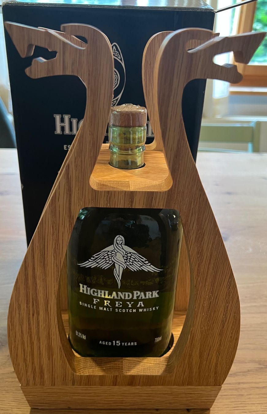 Highland Park Bevande alcoliche: Highland Park Freya – Usato da Rothenbrunnen venduto da Erdbeertiramisu 1
