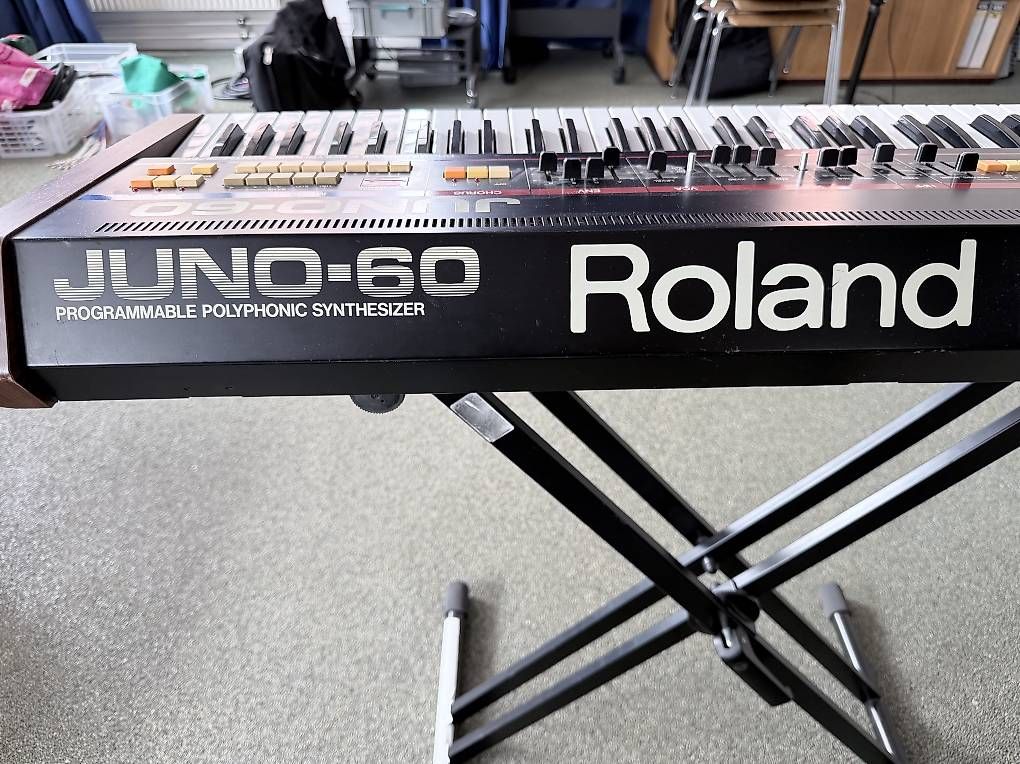 Strumenti musicali: Roland Juno 60 – Usato da Aarau venduto da chr_v7x7 1