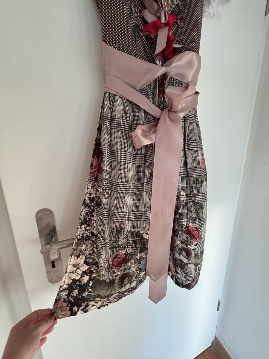 Robes: Dirndl Damen von Mary Joe  – D'occasion à Hinterkappelen par andi2610 1