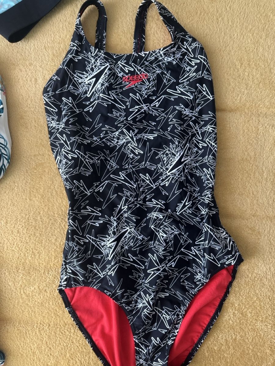 Maillots de bain & Bikinis: Badeanzüge 38-40Gr – D'occasion à Winkel par Olirickli05 2