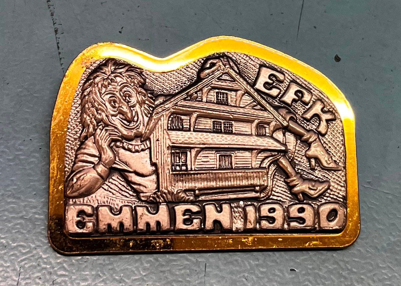 Placchette & Badge: Fasnachtsplakette  Emmen 1990 – Usato da Obernau venduto da Wgnom