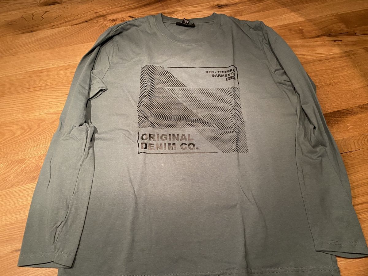 Chemises, T-shirts & Polos: Neuwertiges langarm Shirt – Neuf (Voir description) à Dulliken par Sabrimark 3