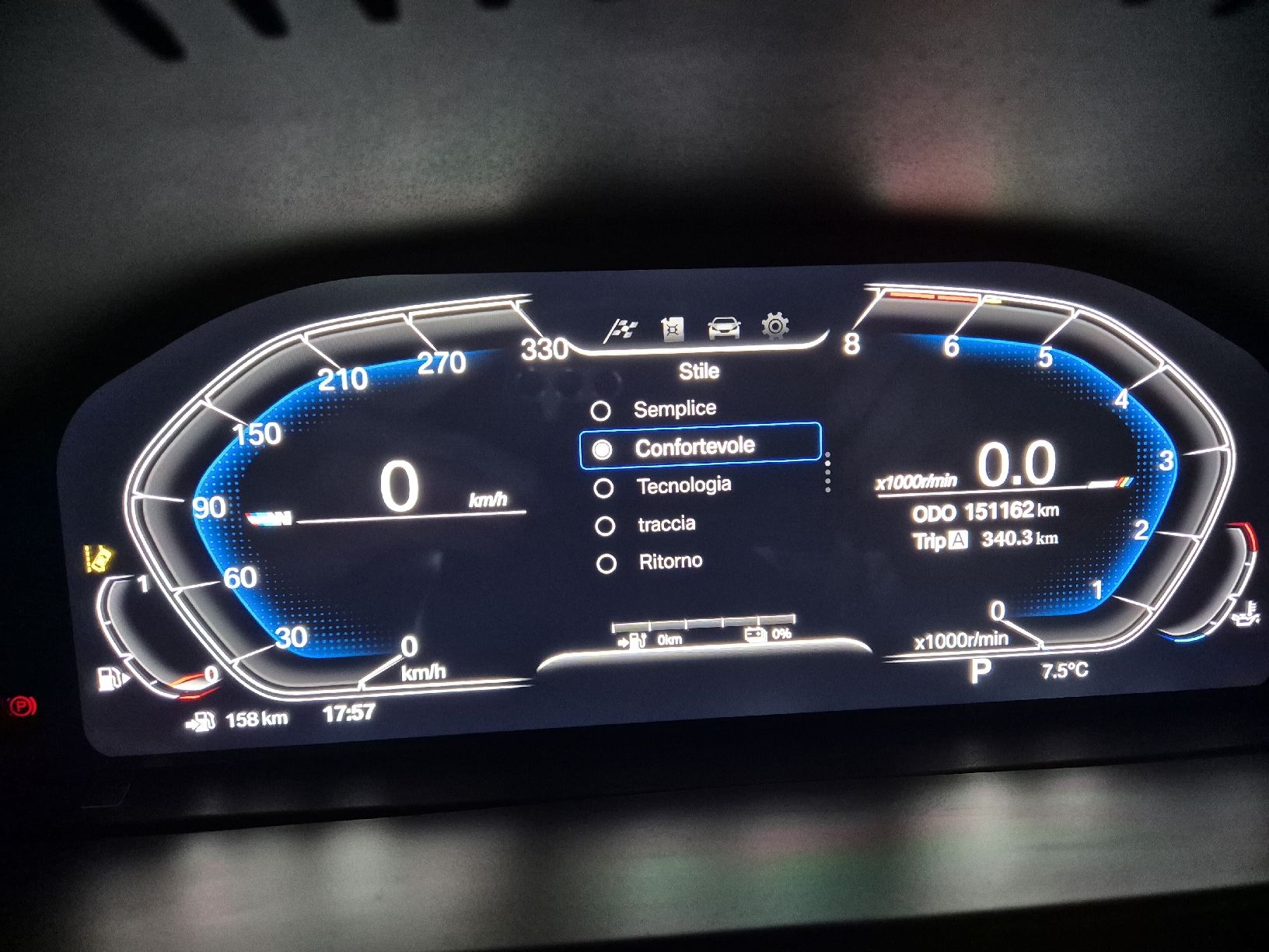 BMW Alle Autoersatzteile: tableau de bord  – Gebraucht aus Chippis von fam_h886 1