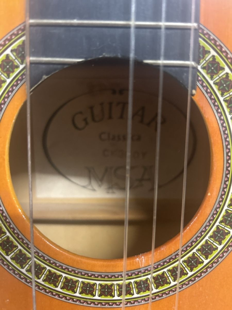 Musikinstrumente: Gitarre – Gebraucht aus Busswil TG von Federbaum456 1