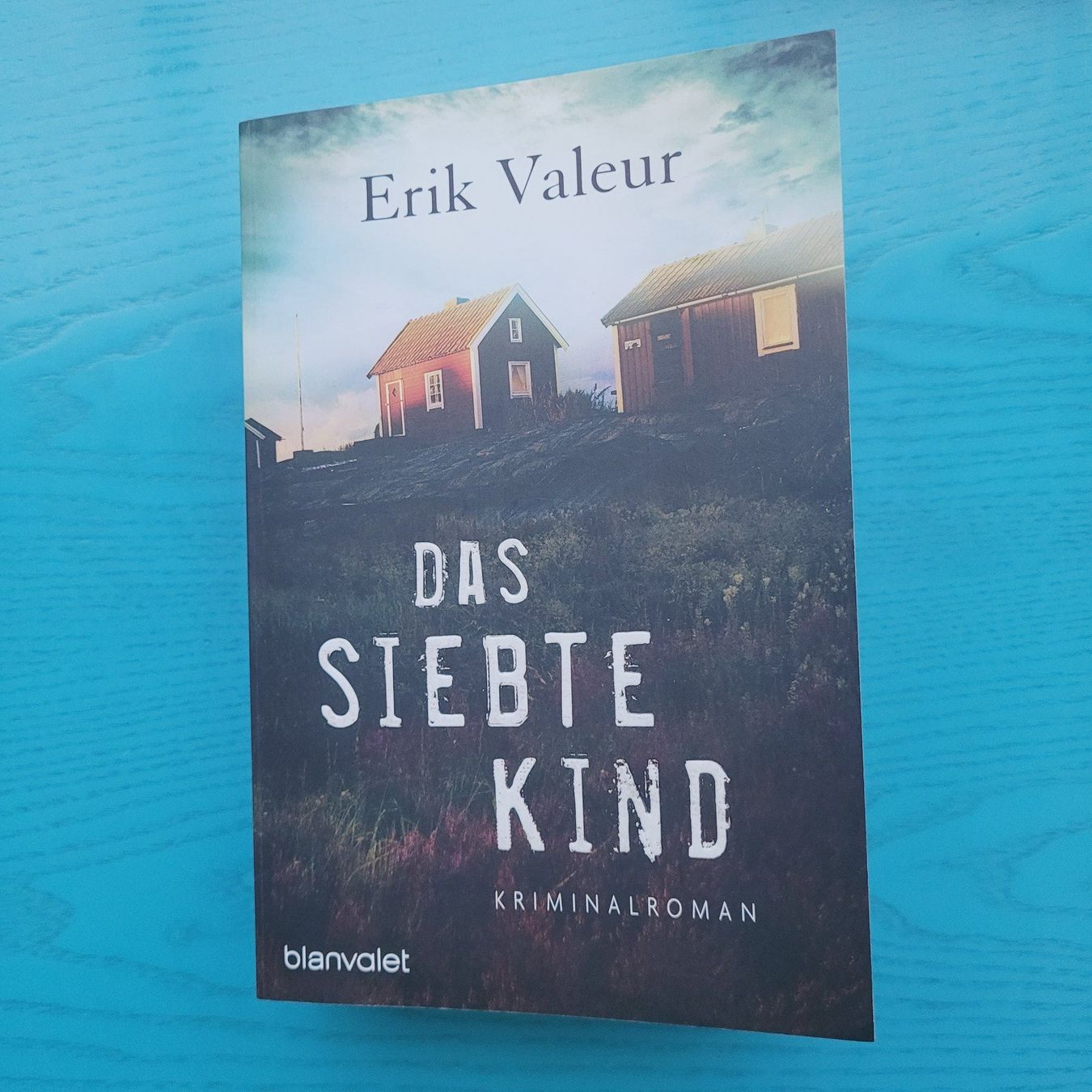 Libri: Erik Valeur- Das siebte Kind – Nuovo (secondo la descrizione) da SCHÜBELBACH venduto da CoKaHa