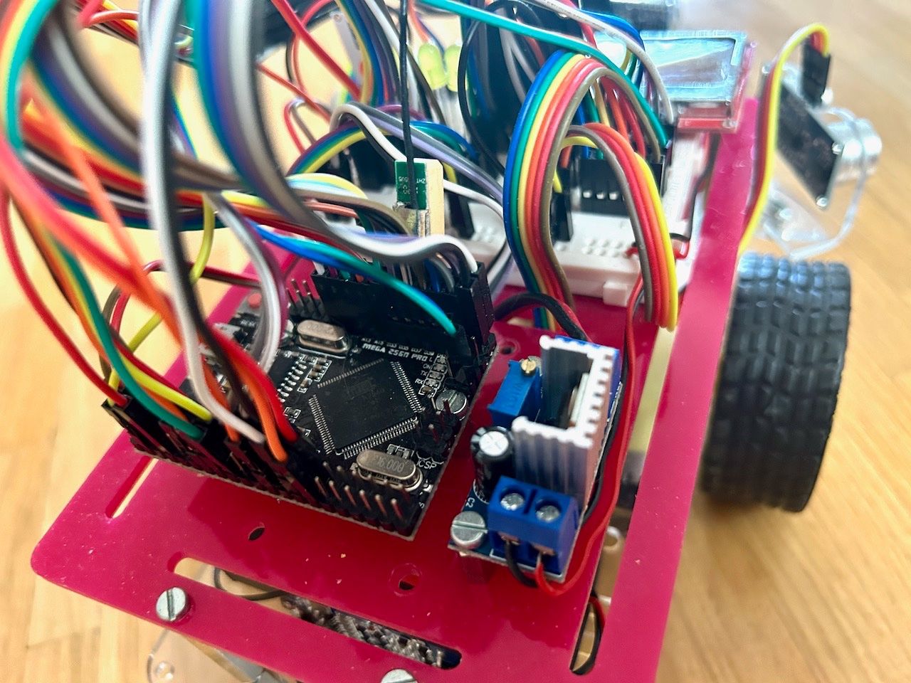 Arduino Elektrotechnik: Arduino Mega 2560 + Esplora - Car Kit – Gebraucht aus Tannay von  2