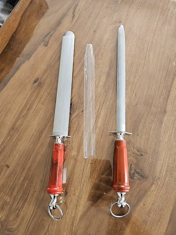 Coltelli da cucina: Zwei wetzstahl, Messerschärfer – Usato da Utzenstorf venduto da Dac_mk