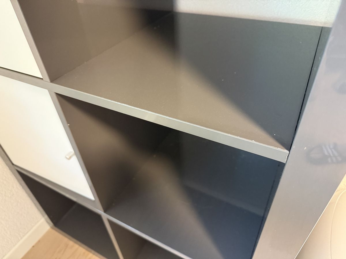 Ikea Scaffali: Ikea Kallax Regal grau, hochglanz – Usato da Russikon venduto da manureloop 2
