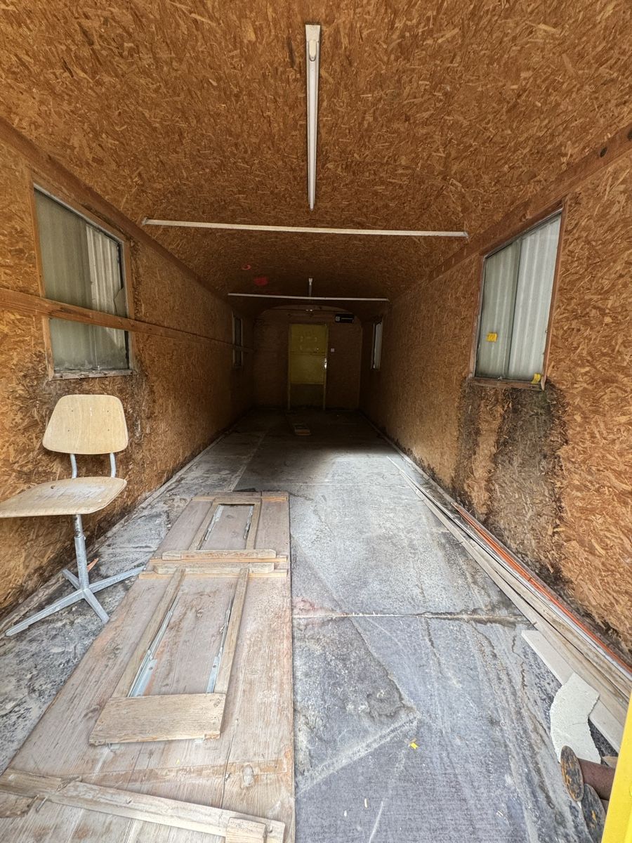 Contenitori edile: Container de stockage 7m x 3m – Usato da Brislach venduto da Lea_bggmbh 1