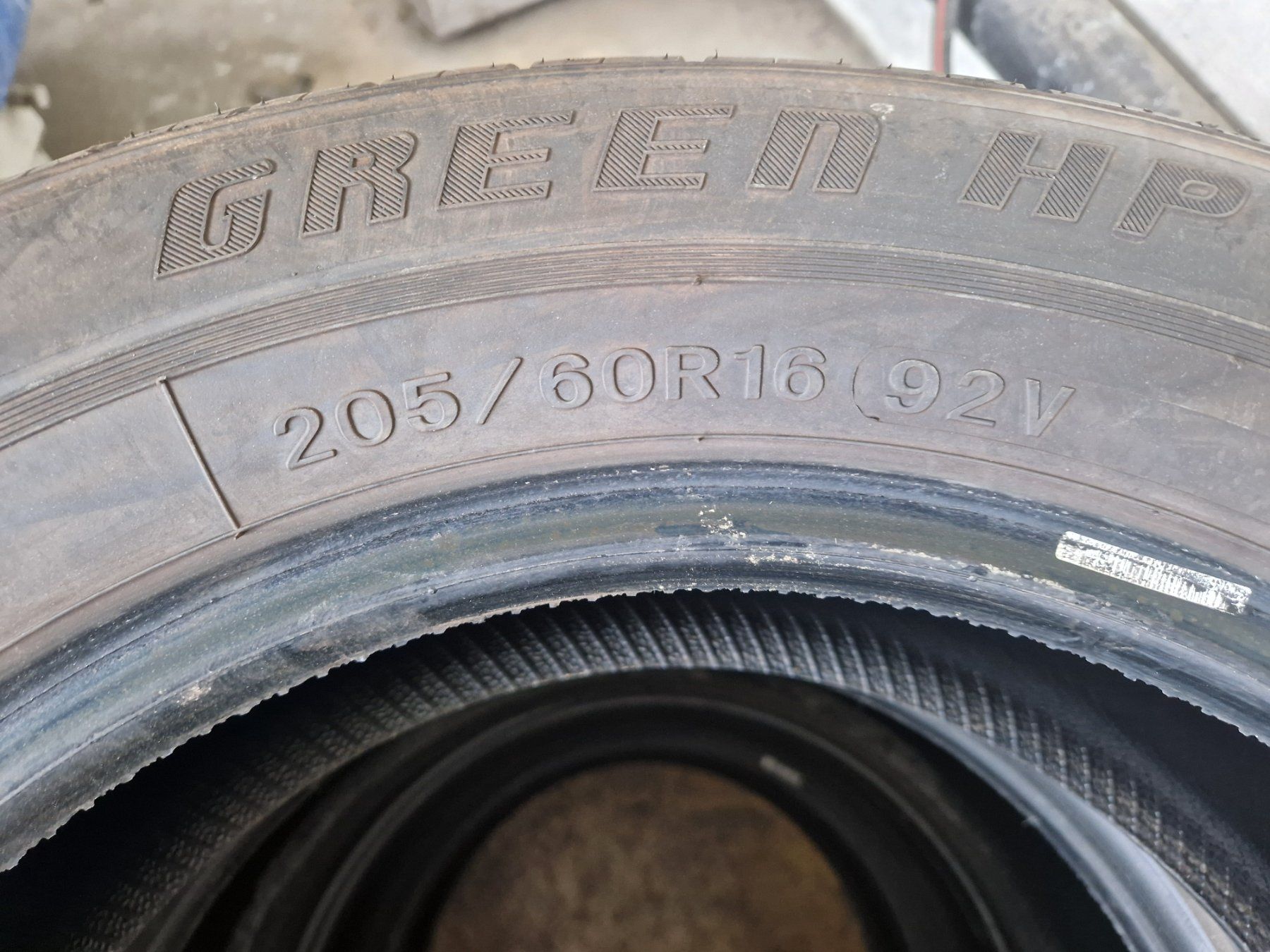 Pneumatici & Ruote complete: Sommerreife 205/65/16 – Usato da Frauenfeld venduto da dragon1000 2
