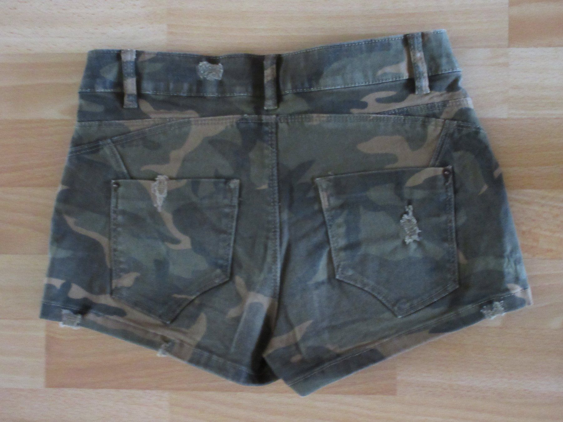 C&A Jeans: Jeanshose kurz Grösse 36 – Usato da Kaisten venduto da renault015 1
