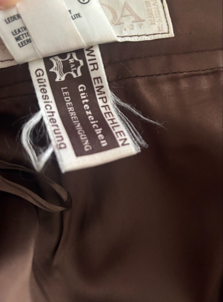 Escada Gonne: Escada Lederrock, vintage, Gr. 40 – Usato da Rheinfelden venduto da Jeva-Anna 9