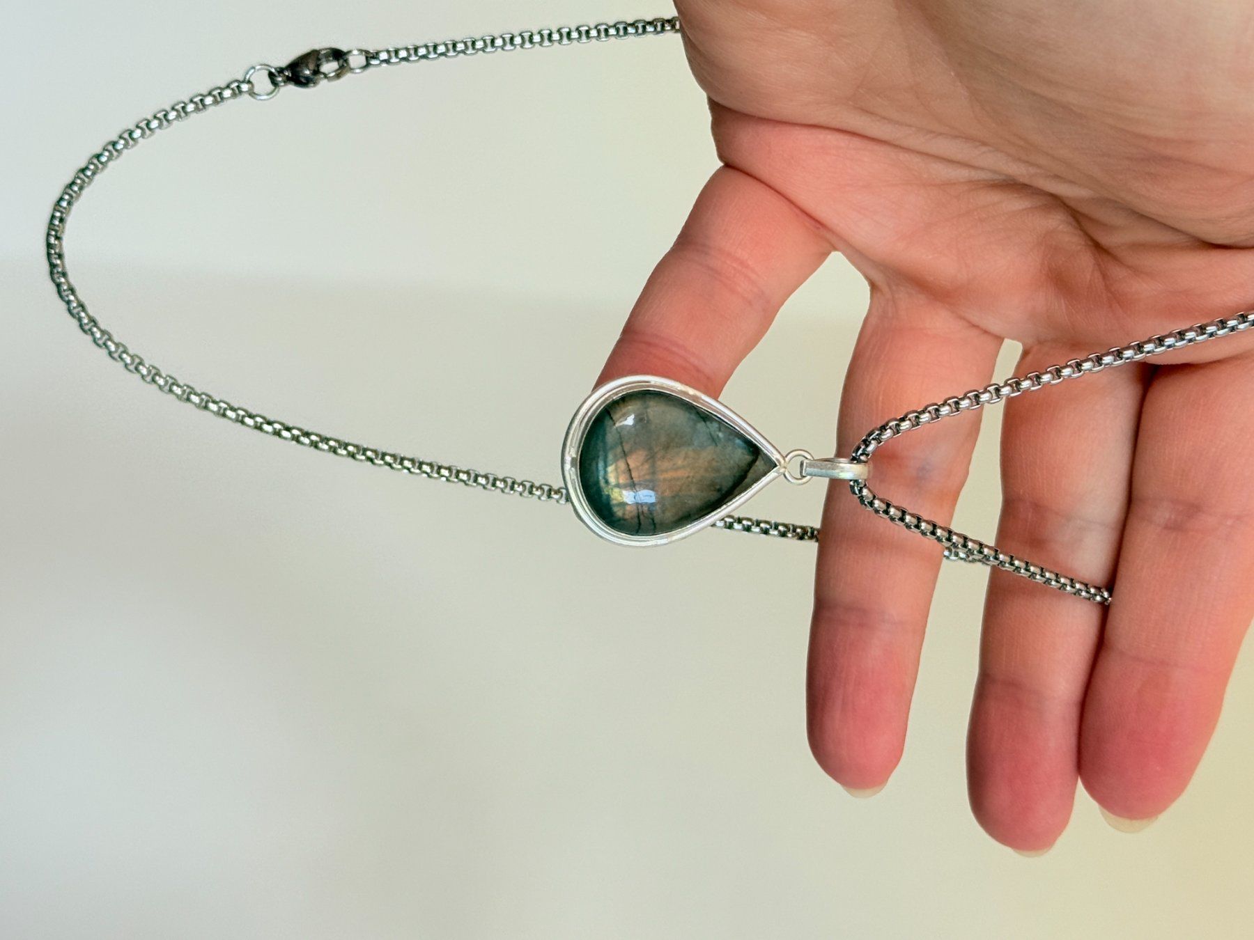 Catenine: Collier avec pendentif en pierre naturelle – Nuovo e nell'imballaggio originale da Genève venduto da AWWA 6