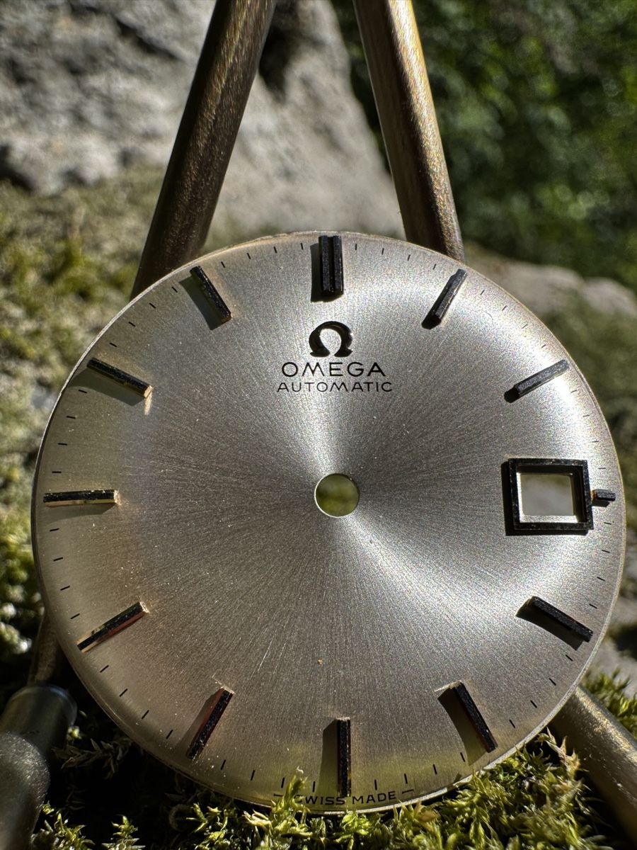 Omega Montres: Zifferblatt Omega Automatic Silberfarben  – D'occasion à Zollikofen par Comcast 1