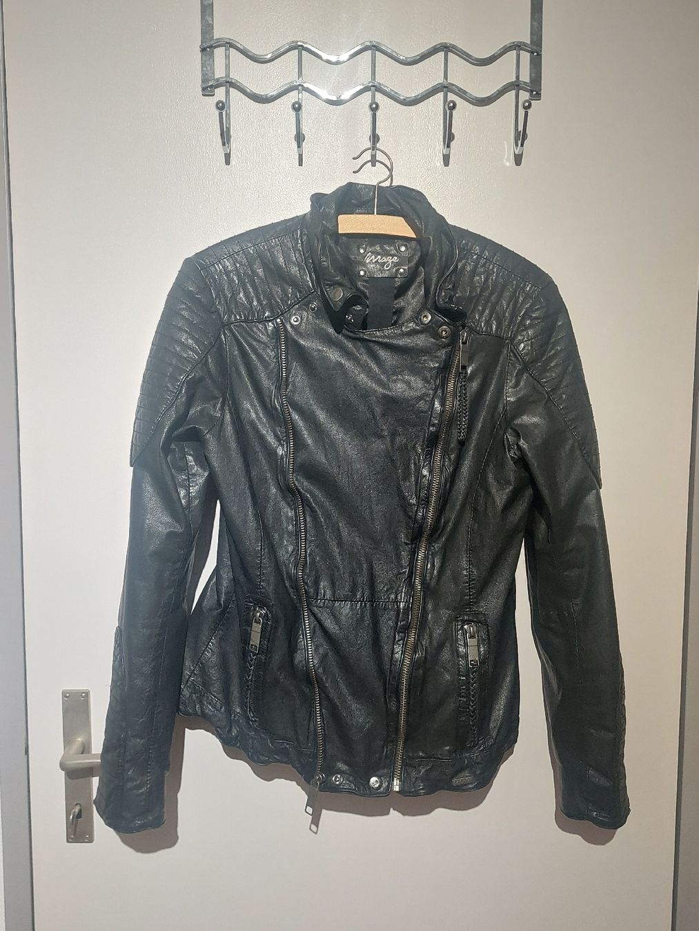 Giacche: Maze Lederjacke Damen – Nuovo (secondo la descrizione) da Unterkulm venduto da jos_t95j