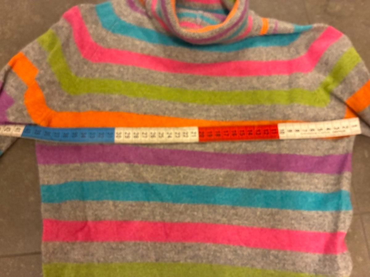 Maglioni & Felpe: Hübscher  Rollkragenpullover in XS – Usato da Niederglatt ZH venduto da karinso 3