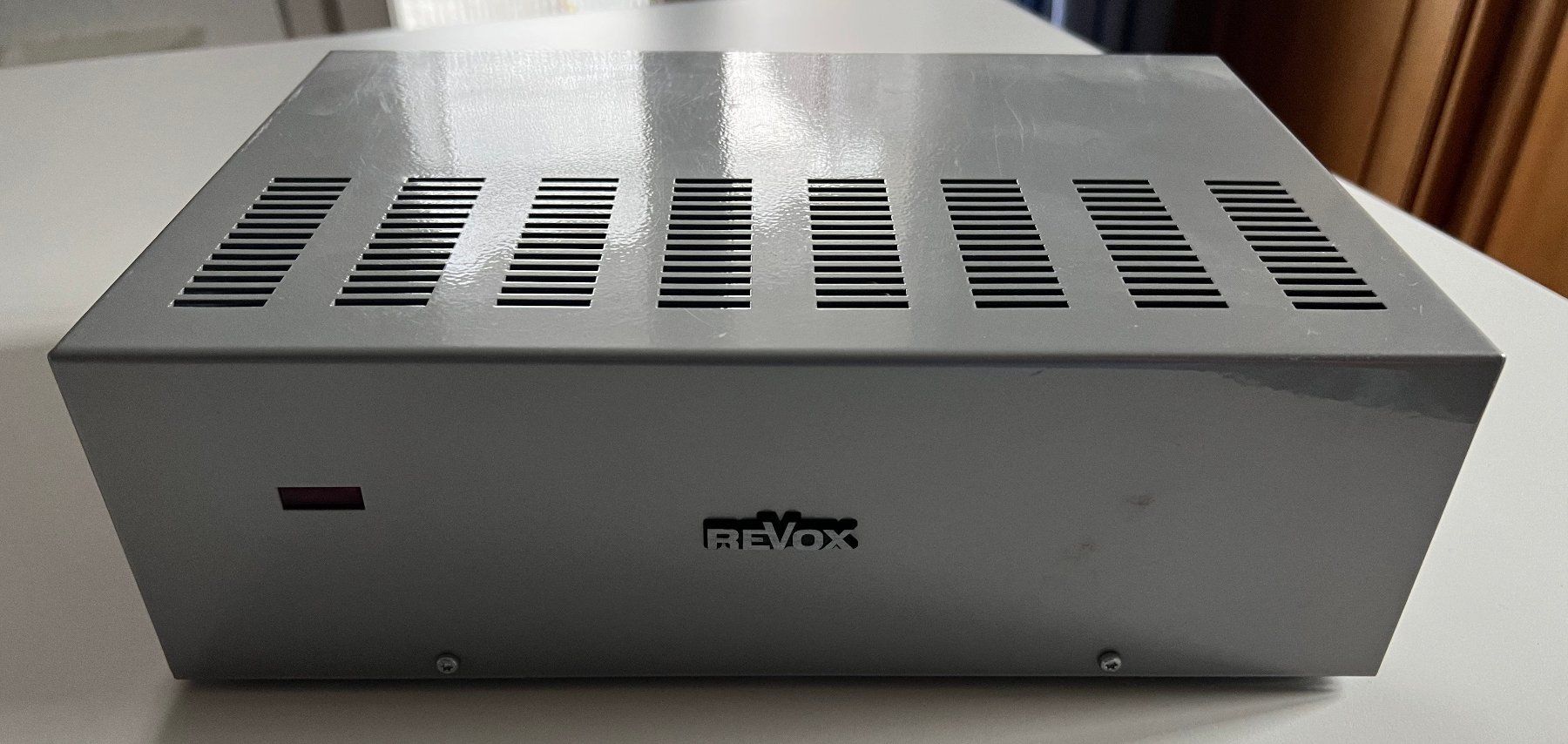 Revox Amplificatori: Revox V 219 Multiroom Verstaerker, Silber – Usato da Bazenheid venduto da Ruediloosli