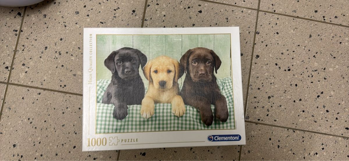 Puzzle: Puzzle Clementoni - Süssi Welpe - 1000 Teile – Nuovo (secondo la descrizione) da Muttenz venduto da veroo8