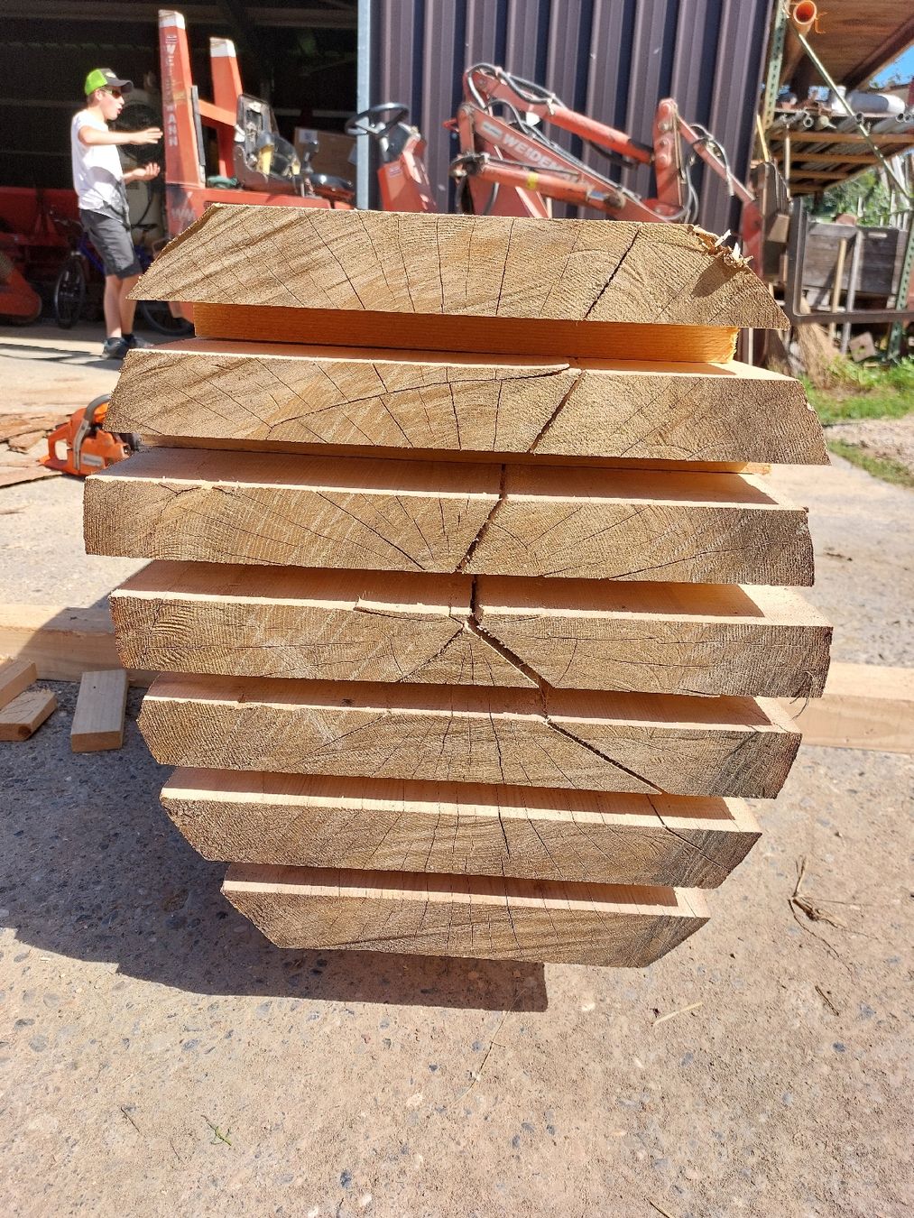 Articles en bois: Eschenbretter 60mm – D'occasion à Bretzwil par AnnenHolz