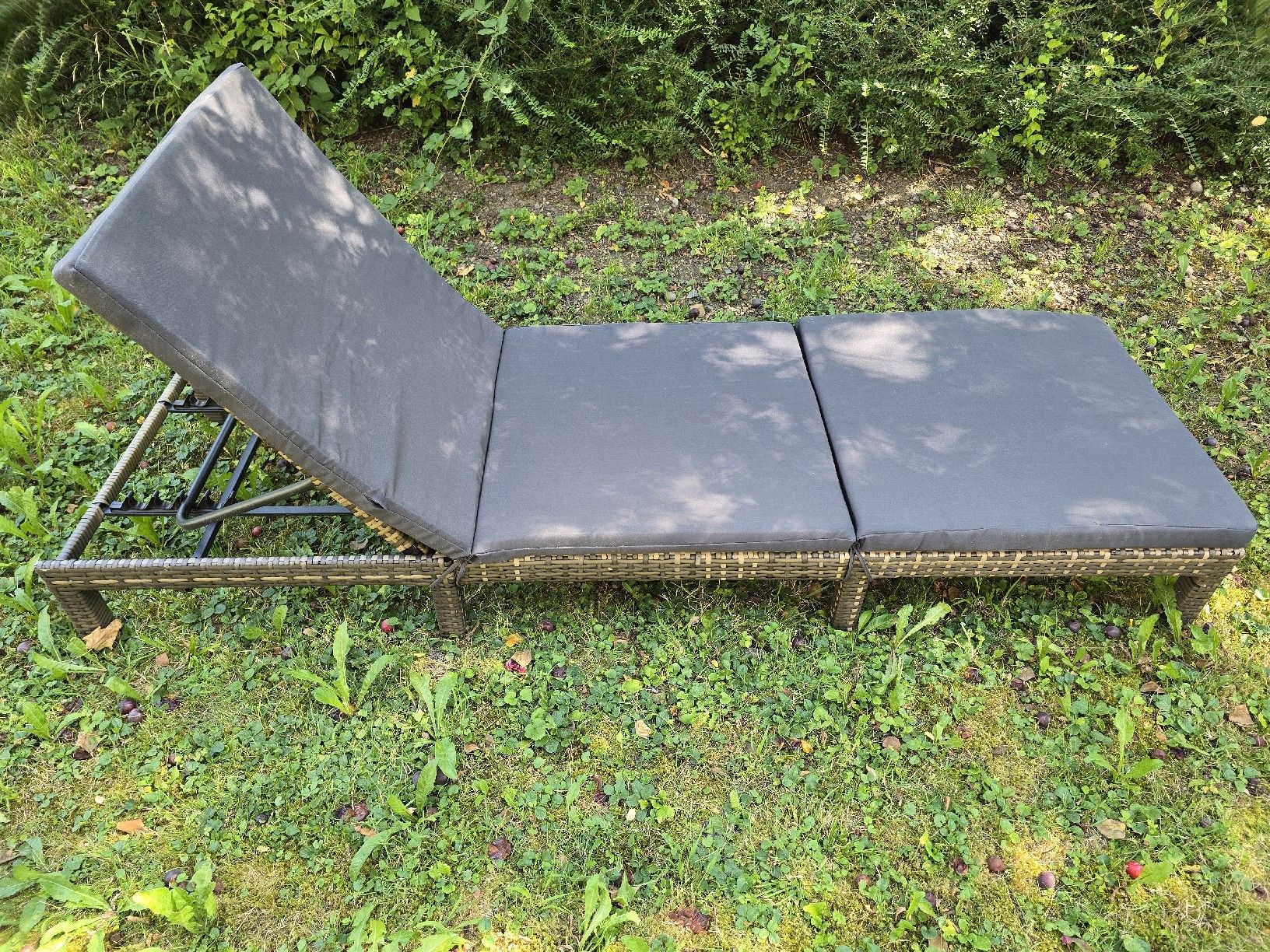 Sedie a sdraio: Tectake  SOFIA Robuste Rattan-Sonnenliege – Usato da Winterthur venduto da Bole.sd 1