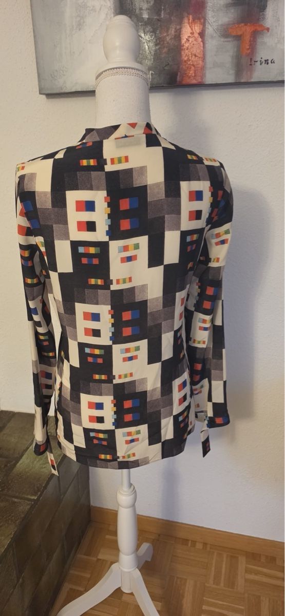 Akris Camicette: Bluse AKRIS 100% Seide geometrisch Grösse 34 – Usato da St. Gallen venduto da mania03 2