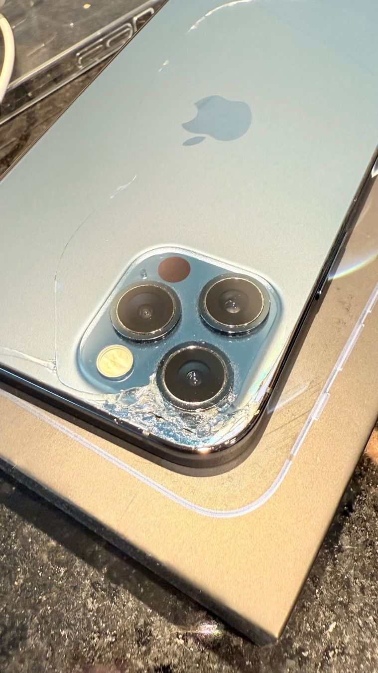 Apple Telefoni cellulari / Smartphones: iPhone 12 Pro, 128 GB, Pazifikblau – Usato da Rapperswil SG venduto da Tinli02 4