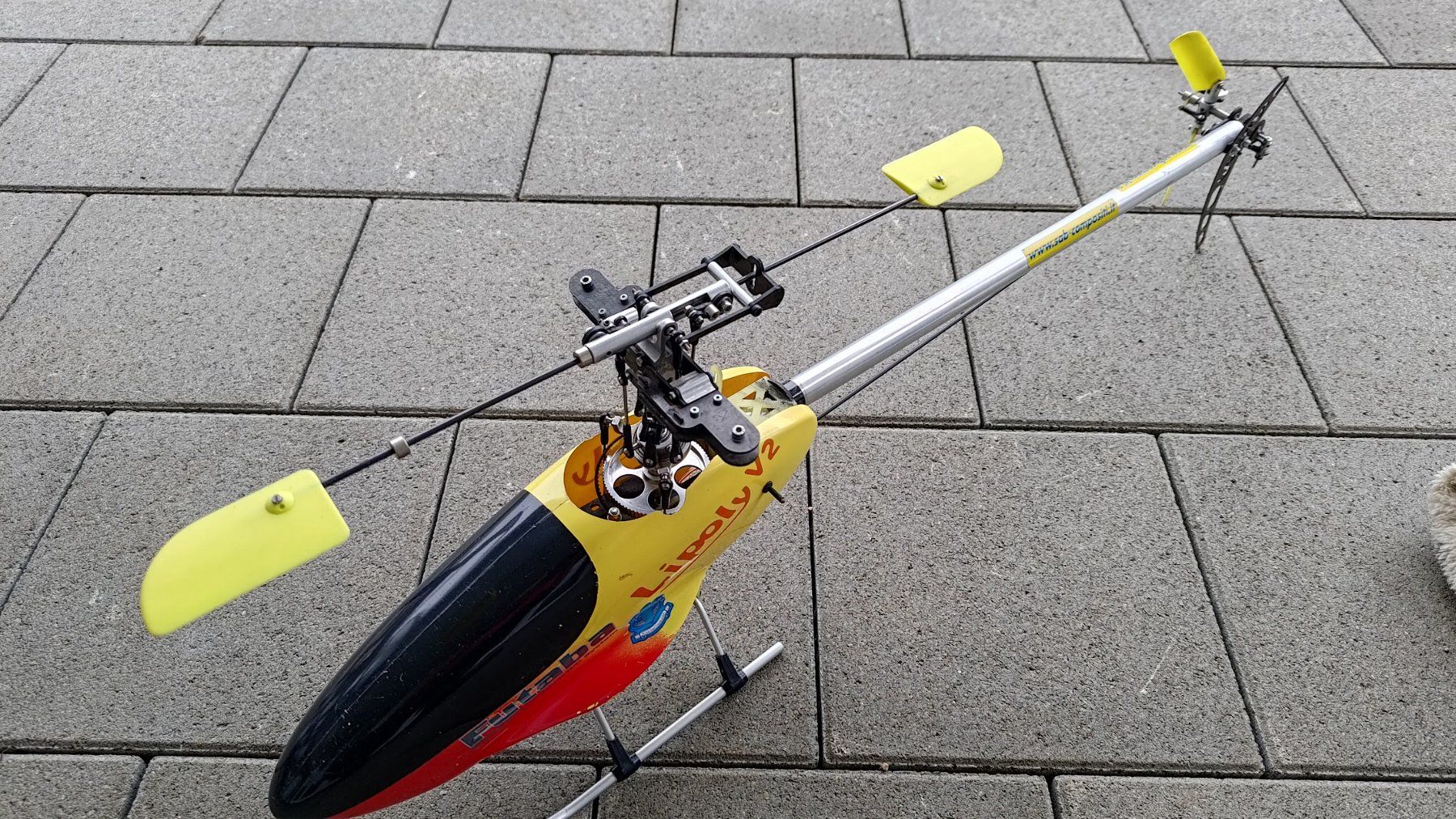 RC Modellbau: Rc Hubschrauber Lipoly V2 von Artfantasie. – Gebraucht aus Lützelflüh-Goldb von alb_d9cx 1