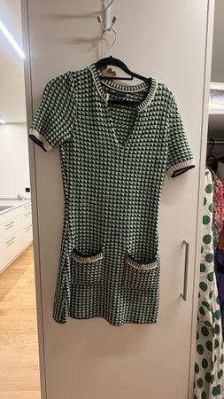 Maje Strickkleid grün schwarz kariert kurz gebraucht