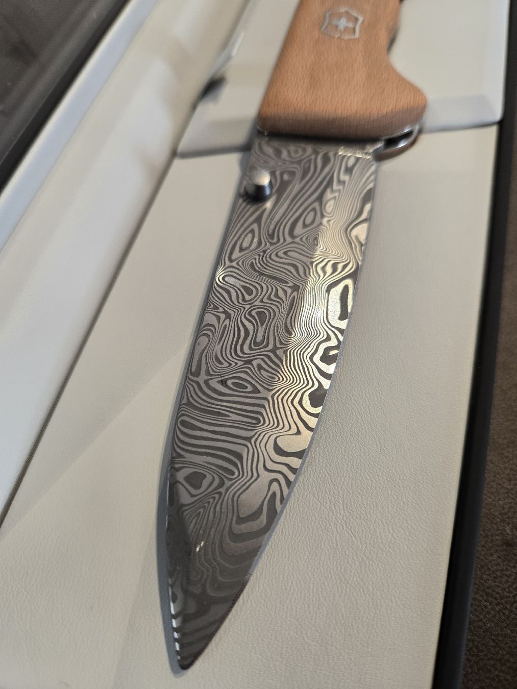 Victorinox Coltelli tascabile: Damast Limited Edition 2026 415/7000 – Nuovo (secondo la descrizione) da Luzern venduto da Nini_862 3