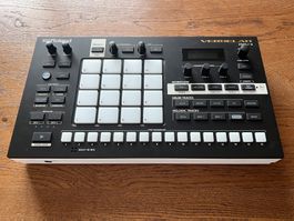Roland Verselab MV-1
