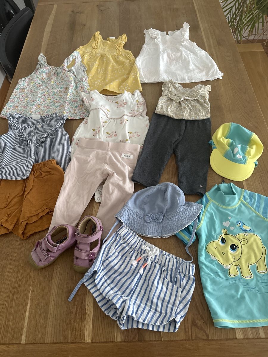 Lotti & Set di vestiti: Sommer Set Mädchen Gr. 68: Shirts, Shorts, Badehose! – Usato da Bern venduto da Tami0110