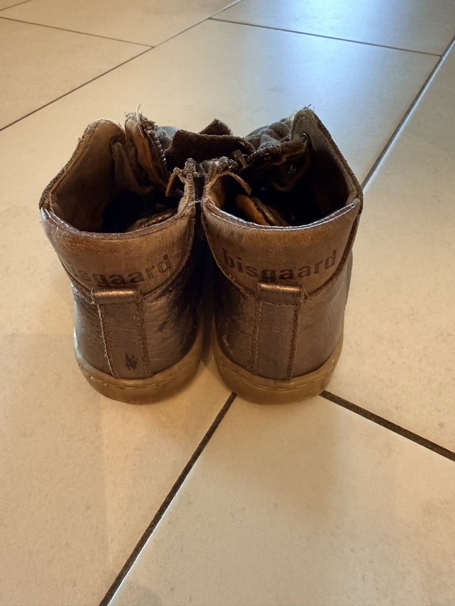 Bisgaard Schuhe für Jungen: Bisgaard Kinderschuhe Leder metallic gebraucht – Gebraucht aus Thalwil von bet_h7sd 1