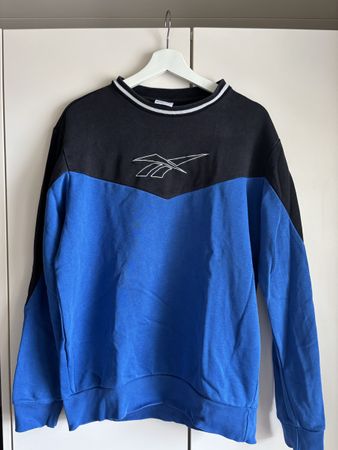 Reebok Pullover