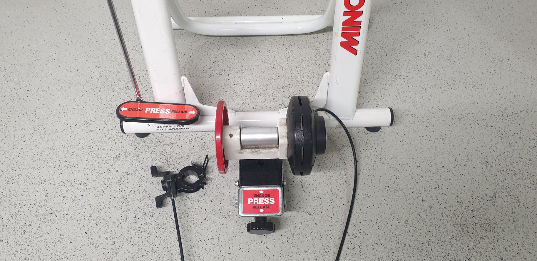 Hometrainer: Minoura Home trainer Velo Roller – Usato da Zürich venduto da emi_rp8k 1