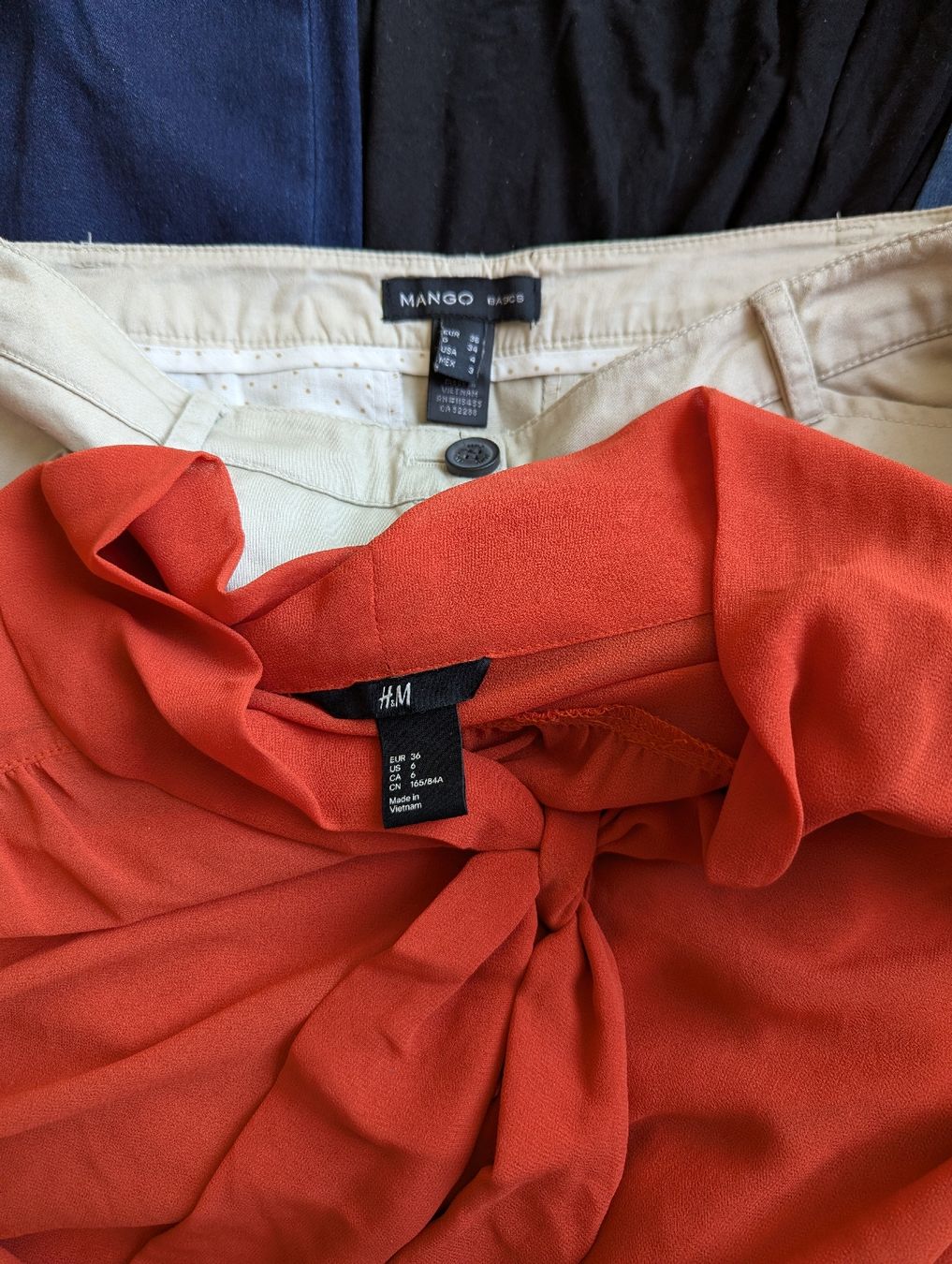 Lotti di vestiti: Damen Kleiderpaket Grösse S – Usato da Wallisellen venduto da Taurusit 2