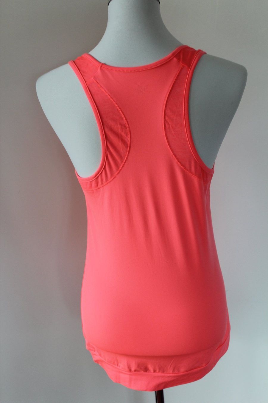 Tops: Li-ning sport Top – D'occasion à zürich par kira.jj 1